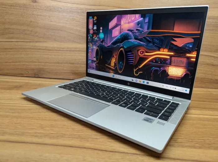 Ультрабук Б-клас HP EliteBook 840 G7 / 14" (1920x1080) IPS / Intel Core i7-10610U (4 (8) ядра по 1.8 - 4.9 GHz) / 8 GB DDR4 / 512 GB SSD / Intel UHD Graphics / WebCam / TouchID / Windows 10 б/в - зображення 5