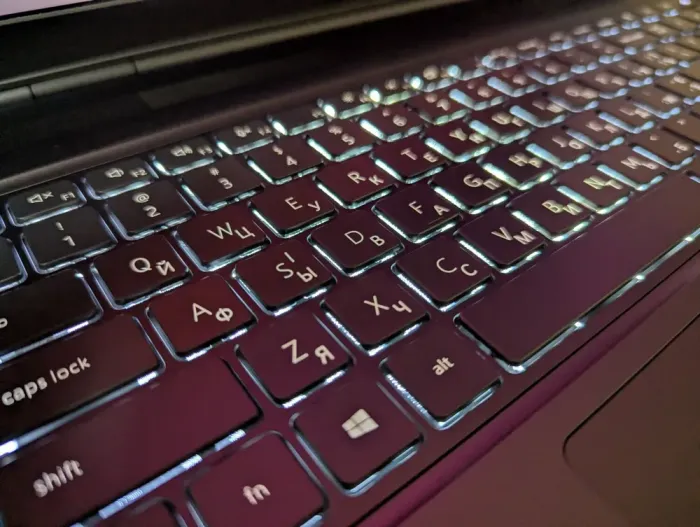 Мобільна робоча станція Dell Precision 7760 / 17,3" (3840x2160) IPS / Intel Xeon W-11855M (6 (12) ядер по 3,2 - 4,9 ГГц) / 32 ГБ DDR4 / 1000 ГБ SSD / nVidia RTX A4000, 8 ГБ GDDR6, 256-біт / WebCam / HDMI / Windows 11 б/в - зображення 6