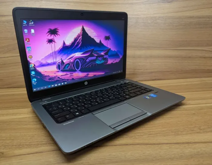 Ноутбук HP EliteBook 840 G1 / 14" (1600x900) TN / Intel Core i7-4600U (2 (4) ядра по 2.1 - 3.3 GHz) / 8 GB DDR3 / 240 GB SSD / Intel HD Graphics 4400 / WebCam / Fingerprint / Windows 10 б/в - зображення 4