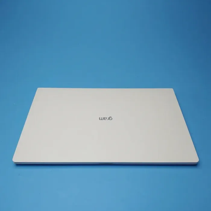 Ультрабук LG Gram 15ZD990-VX50K / 15.6" (1920x1080) IPS / Intel Core i5-8265U (4 (8) ядра по 1.6 - 3.9 GHz) / 8 GB DDR4 / 256 GB SSD / Intel UHD Graphics 620 / WebCam / Win 10 Home б/в - зображення 6