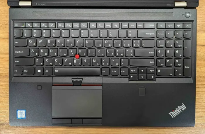 Мобільна робоча станція Б-класу Lenovo ThinkPad P50 / 15.6" (1920x1080) IPS / Intel Core i7-6820HQ (4 (8) ядра по 2,7 - 3,6 ГГц) / 16 ГБ DDR4 / 512 ГБ SSD / nVidia Quadro M1000M, 4 ГБ GDDR5, 128-біт / TouchID / WebCam / Windows 10 б/в - изображение 3