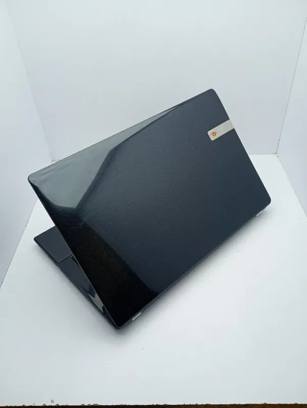 Ноутбук Acer LM85 / 17.3" (1600x900) TN / Intel Core i3-350M (2 (4) ядра по 2.26 GHz) / 6 GB DDR3 / 500 GB HDD / AMD Mobility Radeon HD 5000 / WebCam б/в - зображення 8