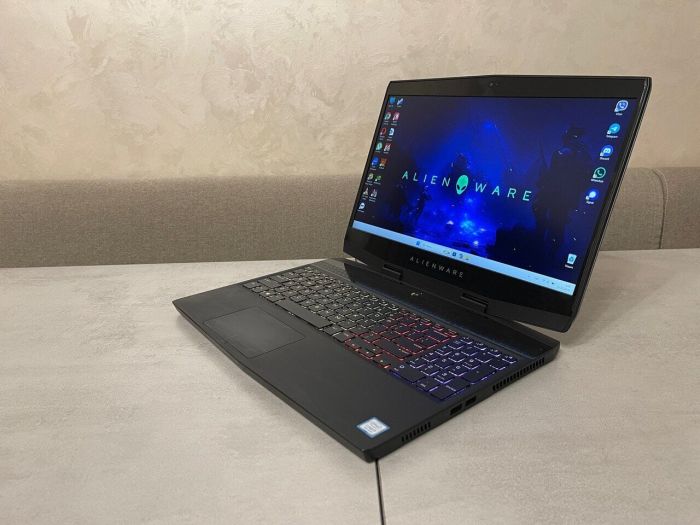 Ігровий ноутбук Dell Alienware m15 / 15,6" (1920x1080) IPS / Intel Core i7-8750H (6 (12) ядер по 2,2 - 4,1 ГГц) / 16 ГБ DDR4 / 256 ГБ SSD M.2 / nVidia GeForce RTX 2060, 6 ГБ GDDR6, 192-біт / Веб-камера б/в - зображення 6
