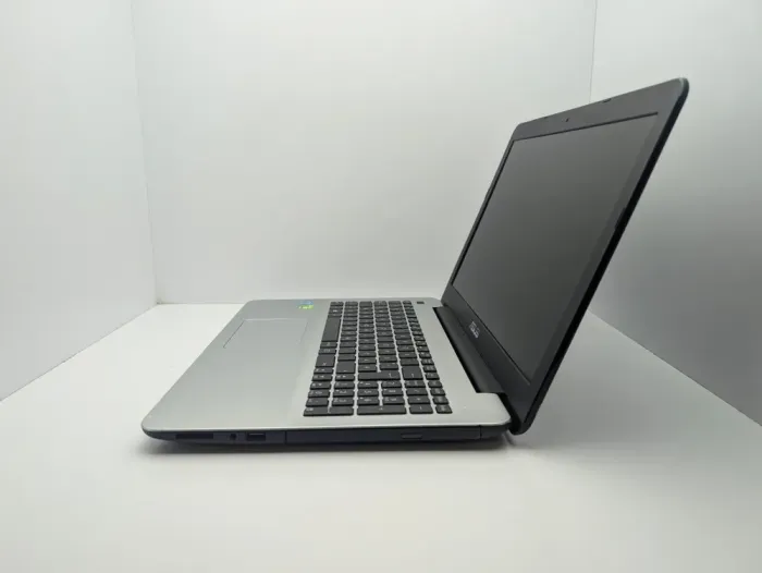 Ноутбук Asus X555 / 15.6" (1920x1080) TN / Intel Core i5-5200U (2 (4) ядра по 2.2 - 2.7 GHz) / 8 GB DDR3 / 240 GB SSD / nVidia GeForce 840M, 2 GB DDR3, 64-bit / WebCam б/в - зображення 6