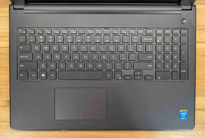 Ноутбук Dell Inspiron 15-3558 / 15.6" (1366x768) TN / Intel Core i3-5005U (2 (4) ядра по 2.0 GHz) / 8 GB DDR3 / 240 GB SSD / Intel HD Graphics 5500 / WebCam / HDMI / Windows 10 б/в - зображення 3