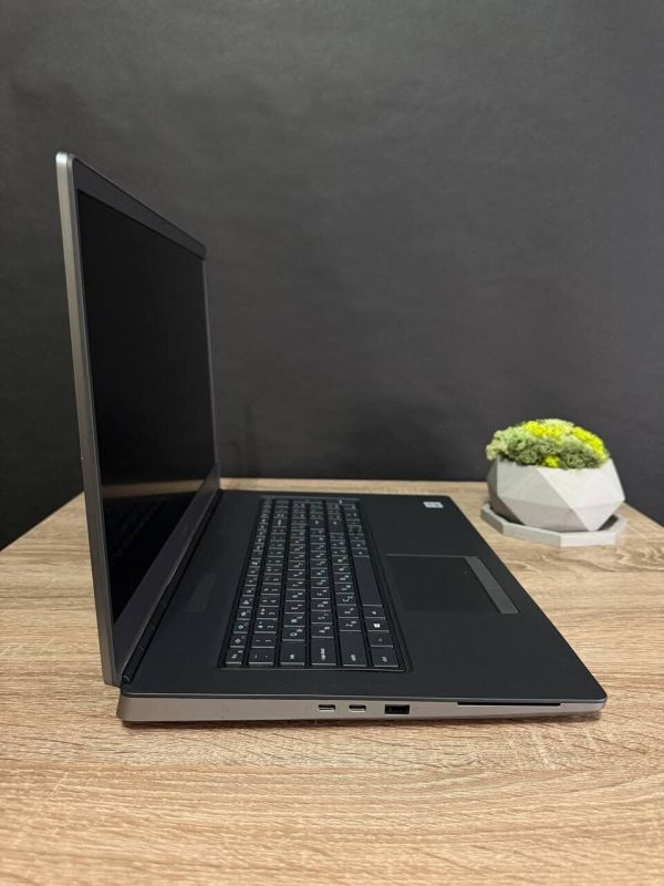 Мобільна робоча станція Б-клас Dell Precision 7750 / 17.3" (1920x1080) IPS / Intel Core i7-10875H (8 (16) ядер по 2.3 - 5.1 GHz) / 16 GB DDR4 / 512 GB SSD / nVidia Quadro RTX 3000, 6 GB GDDR6, 192-bit / WebCam / Win 10 б/в - зображення 4