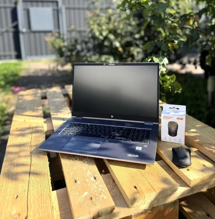 Мобільна робоча станція HP ZBook Fury 17 G7 / 17,3" (1920x1080) IPS / Intel Core i7-10850H (6 (12) ядер по 2,7 - 5,1 ГГц) / 32 ГБ DDR4 / 512 ГБ SSD M.2 / nVidia Quadro RTX 3000, 6 ГБ GDDR6, 192-біт / Веб-камера / Windows 10 Pro б/в - зображення 3