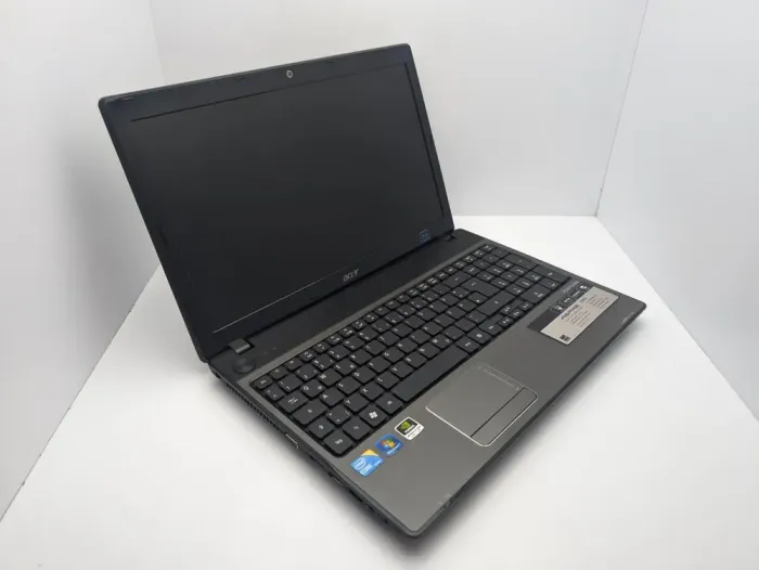 Ноутбук Acer Aspire 5741G / 15.6" (1366x768) TN / Intel Core i5-430M (2 (4) ядра по 2.26 - 2.53 GHz) / 6 GB DDR3 / 750 GB HDD / nVidia GeForce GT320M, 1 GB DDR3, 64-bit / WebCam б/в - зображення 3