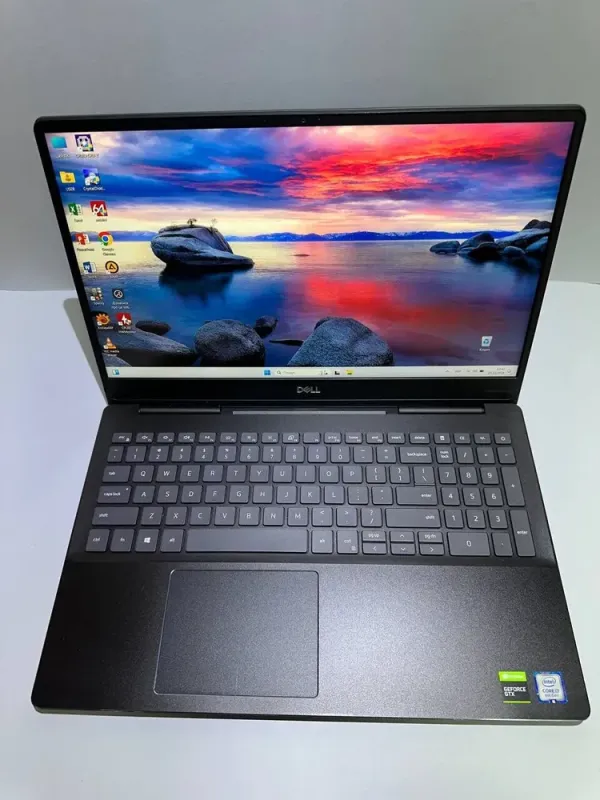 Ігровий ультрабук Dell Vostro 7590 / 15.6" (1920x1080) IPS / Intel Core i7-9750H (6 (12) ядер по 2.6 - 4.5 GHz) / 16 GB DDR4 / 512 GB SSD / nVidia GeForce GTX 1650, 4 GB GDDR5, 128-bit / WebCam б/в - зображення 2