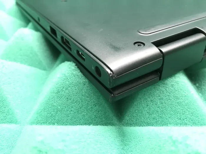 Ноутбук-трансформер Б-клас Dell 3390 2-in-1 / 13.3" IPS Touch / Intel Core i5-8250U (4(8) ядра по 1.6-3.4GHz) / 8GB DDR4 / 256GB SSD / UHD Graphics 620 / WebCam /Win 10 б/в - зображення 11