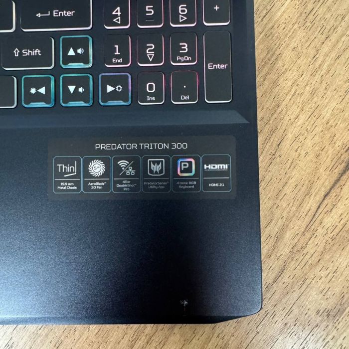 Ігровий ноутбук Б-клас Acer Predator Triton PT315-53 / 15.6" (2560x1440) IPS / Intel Core i7-11800H (8 (16) ядер по 2.3 - 4.6 GHz) / 16 GB DDR4 / 1000 GB SSD / nVidia GeForce RTX 3070, 8 GB GDDR6, 256-bit / WebCam б/в - зображення 9