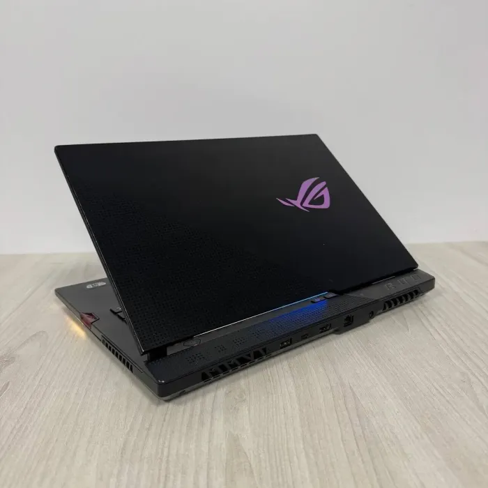 Ігровий ноутбук Б-класу Asus ROG Strix Scar G533QR / 15.6" (1920x1080) IPS / AMD Ryzen 9 5900HX (8 (16) ядер по 3.3 - 4.6 GHz) / 16 GB DDR4 / 512 GB SSD NVMe / nVidia GeForce RTX 3070, 8 GB GDDR6, 256-bit б/в - зображення 6
