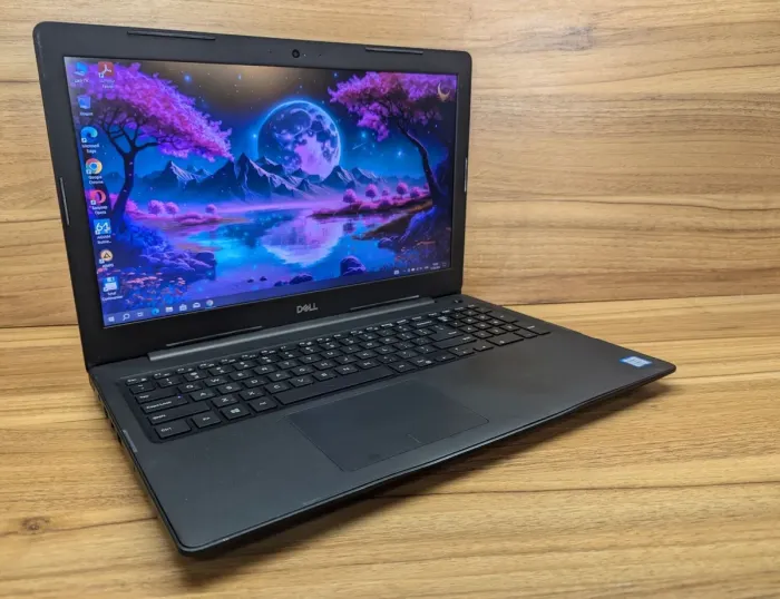 Ноутбук Б-клас Dell Latitude 3590 / 15.6" (1920x1080) IPS / Intel Core i7-8550U (4 (8) ядра по 1.8 - 4.0 GHz) / 16 GB DDR4 / 480 GB SSD / AMD Radeon 530, 2 GB GDDR5, 64-bit / WebCam / Windows 10 б/в - зображення 4