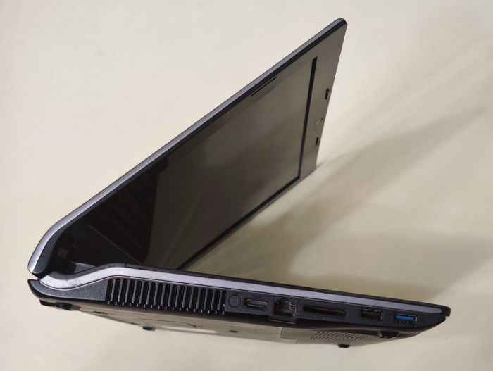 Ноутбук Asus N53SV / 15.6" (1366x768) TN / Intel Core i7-2670QM (4 (8) ядра по 2.2 - 3.1 GHz) / 8 GB DDR3 / 256 GB SSD / nVidia GeForce GT 540M, 2 GB GDDR3, 128-bit / WebCam / DVD-ROM б/в - зображення 5