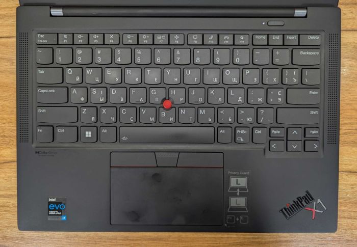 Ультрабук Lenovo ThinkPad X1 Carbon Gen9 / 14" (1920x1200) IPS Touch / Intel Core i7-1185G7 (4 (8) ядра по 3.0 - 4.8 GHz) / 32 GB DDR4 / 480 GB SSD / Intel Iris Xe Graphics / WebCam / Windows 11 б/в - зображення 3