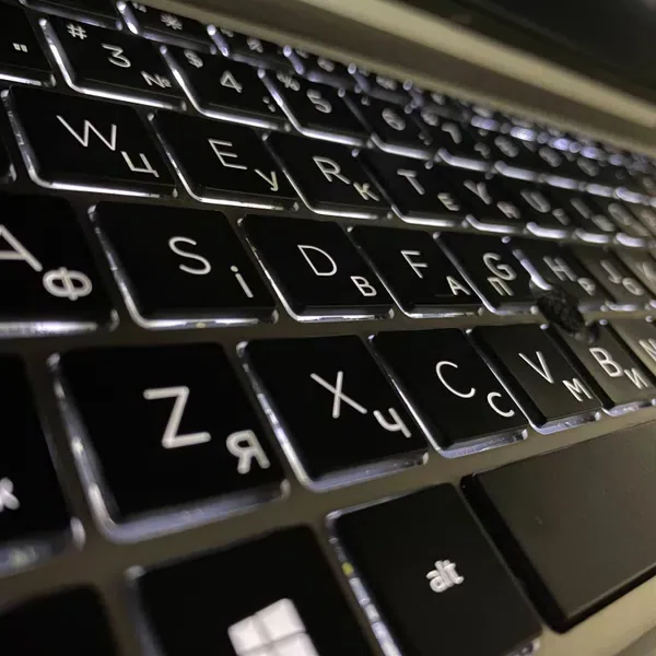 Ультрабук Б-клас HP EliteBook 850 G8 / 15.6" (1920x1080) IPS / Intel Core i5-1145G7 (4 (8) ядра по 2.6 - 4.4 GHz) / 16 GB DDR4 / 512 GB SSD / Intel Iris Xe Graphics / WebCam / TouchID б/в - зображення 6