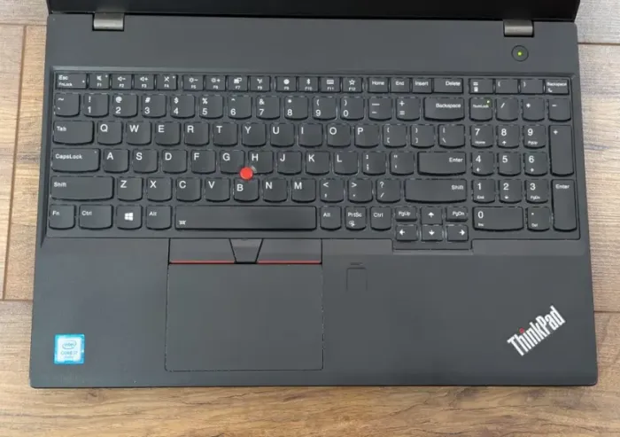 Ноутбук Lenovo Thinkpad P51s / 15.6" (1920x1080) IPS / Intel Core i7-7600U (2 (4) ядра по 2.8 - 3.9 GHz) / 8 GB DDR4 / 256 GB SSD / nVidia Quadro M520, 2 GB GDDR5, 64-bit / WebCam / Win 10 Pro б/в - зображення 3