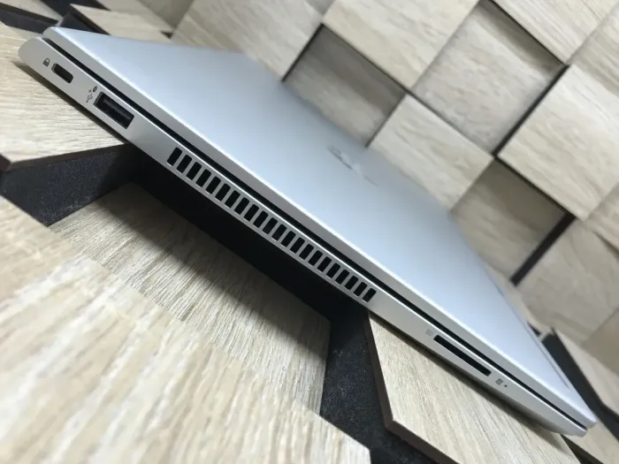 Ноутбук Б-клас HP ProBook 445 G7 / 14" (1920x1080) IPS / AMD Ryzen 7 4700U (8 ядер по 2.0 - 4.1 GHz) / 8 GB DDR4 / 256 GB SSD M.2 / AMD Radeon Graphics / WebCam / USB 3.1 / HDMI б/в - зображення 5