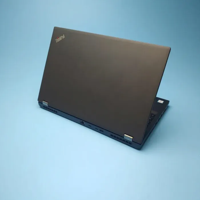 Мобільна робоча станція Lenovo ThinkPad P53 / 15.6" (1920x1080) IPS / Intel Core i7-9850H (6 (12) ядер по 2.6 - 4.6 GHz) / 16 GB DDR4 / 512 GB SSD / nVidia Quadro T2000, 4 GB GDDR5, 128-bit / WebCam / Win 10 Pro б/в - зображення 5