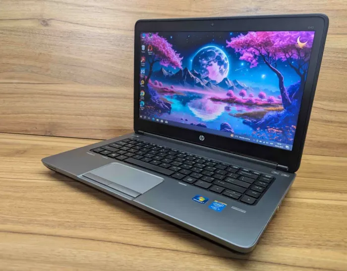 Ноутбук Б-клас HP ProBook 640 G1 / 14" (1366x768) TN / Intel Core i5-4300M (2 (4) ядра по 2.6 - 3.3 GHz) / 8 GB DDR3 / 240 GB SSD / Intel HD Graphic 4600 / WebCam / Fingerprint / Windows 10 б/в - зображення 5