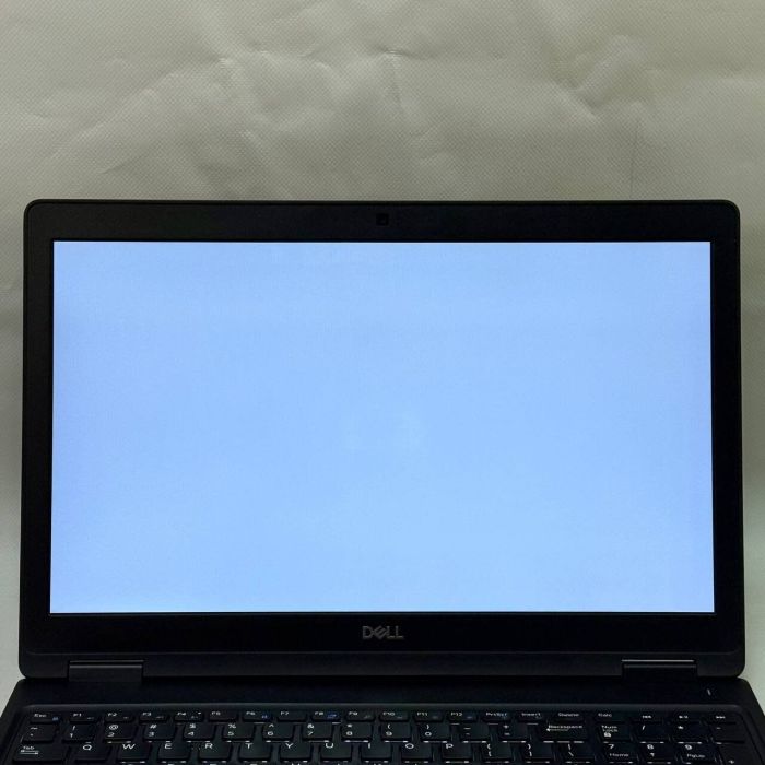 Ноутбук Б-клас Dell Latitude 5590 / 15.6" (1920x1080) IPS Touch / Intel Core i7-8650U (4 (8) ядра по 1.9 - 4.2 GHz) / 16 GB DDR4 / 256 GB SSD / Intel UHD Graphics 620 / WebCam / Windows 11 Pro б/в - зображення 6