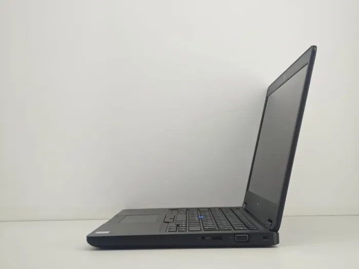 Ультрабук Dell Latitude 5480 / 14" (1920x1080) IPS Touch / Intel Core i5-6300HQ (4 ядра по 2.3 - 3.2 GHz) / 8 GB DDR4 / 256 GB SSD / Intel HD Graphics 530 / WebCam б/в - зображення 6