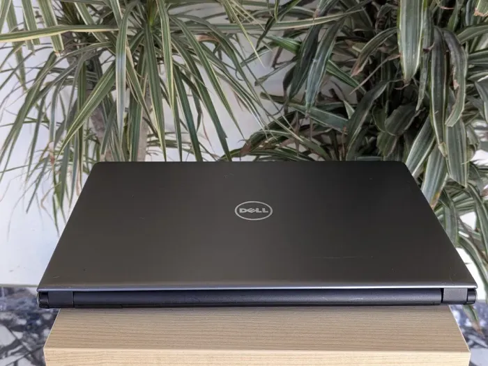 Ноутбук Б-клас Dell Vostro 3558 / 15.6" (1366x768) TN / Intel Core i5-7200U (2 (4) ядра по 2.1 - 4.1 GHz) / 16 GB DDR4 / 180 GB SSD / Intel HD Graphics 620 / WebCam / DVD-ROM б/в - зображення 9
