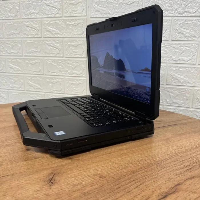Захищений ноутбук Б-клас Dell Latitude 5414 Rugged / 14" (1366x768) TN / Intel Core i3-6100U (2 (4) ядра по 2.3 GHz) / 8 GB DDR4 / 256 GB SSD / Intel HD Graphics 520 / WebCam б/в - зображення 5