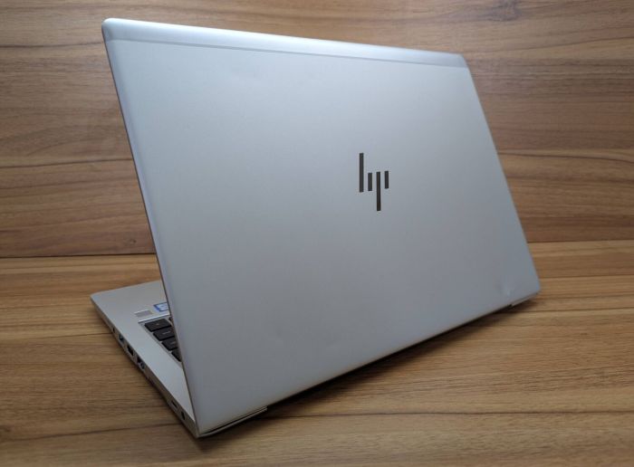 Ультрабук Б-клас HP EliteBook 840 G5 / 14" (1920x1080) IPS / Intel Core i5-8350U (4 (8) ядра по 1.7 - 3.6 GHz) / 8 GB DDR4 / 256 GB SSD / Intel UHD Graphics 620 / WebCam / Fingerprint / Windows 10 б/в - зображення 3