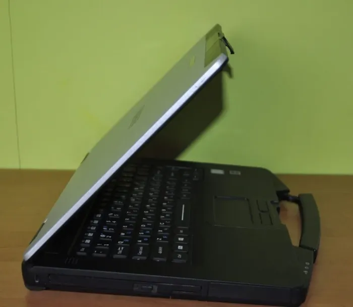 Захищений ноутбук Panasonic Toughbook CF-54 / 14" (1366x768) TN / Intel Core i5-7300U (2 (4) ядра по 2.6 - 3.5 GHz) / 16 GB DDR3 / 240 GB SSD / Intel HD Graphics 620 / Wi-Fi / Bluetooth / Windows 11 Pro б/в - зображення 10