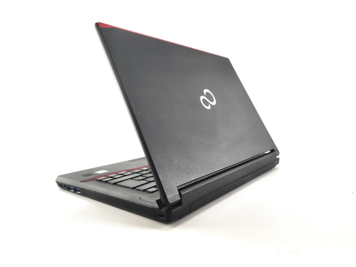 Ноутбук Fujitsu LifeBook E546 / 14" (1920x1080) IPS / Intel Core i5-6200U (2 (4) ядра по 2.3 - 2.8 GHz) / 8 GB DDR4 / 240 GB SSD / Intel HD Graphics 520 / WebCam б/в - зображення 4