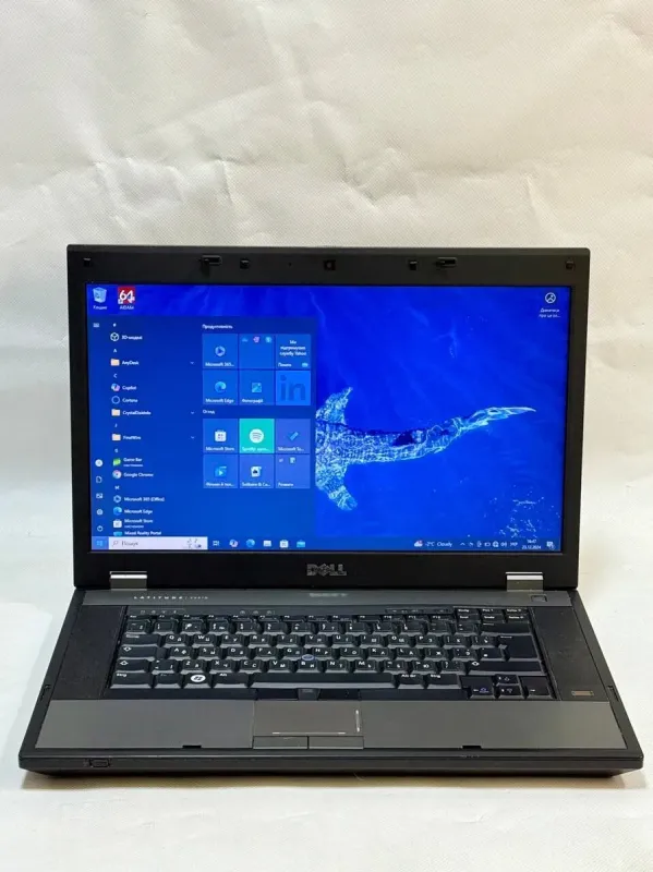Ноутбук Б-клас Dell Latitude E5510 / 15.6" (1366x768) TN / Intel Core i5-560M (2 (4) ядра по 2.66 - 3.2 GHz) / 8 GB DDR3 / 120 GB SSD / Intel HD Graphics / WebCam / DVD-ROM / Не працює АКБ б/у - зображення 2