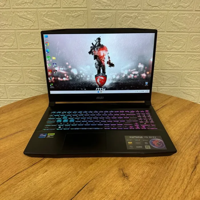 Ігровий ноутбук Б-клас MSI Katana 15 B13VEK / 15.6" (1920x1080) IPS / Intel Core i7-13620H (10 (16) ядер по 3.6 - 4.9 GHz) / 16 GB DDR5 / 512 GB SSD / nVidia GeForce RTX 4050, 6 GB GDDR6, 96-bit / WebCam б/в - зображення 2