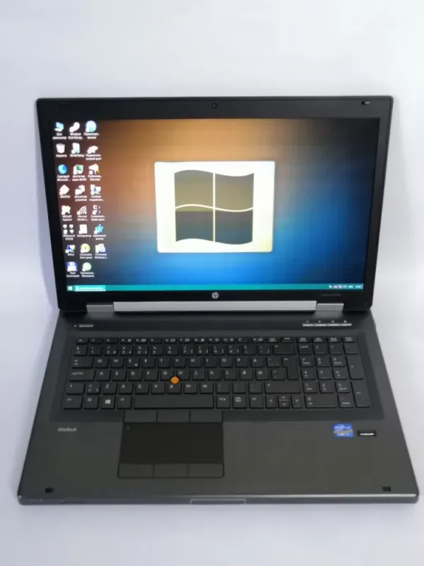 Робоча станція HP EliteBook 8770w / 17.3" TN / Core i7-3630QM (4(8) ядра по 2.4-3.4 GHz) / 16GB DDR3 / 256GB SSD / Quadro K3000M, 2GB GDDR5, 256-bit / WebCam б/в - зображення 2