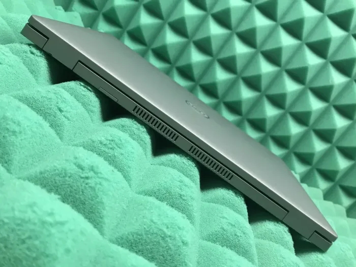 Ультрабук Б-клас Dell Latitude 5420 / 14" (1920x1080) IPS / Intel Core i5-1145G7 (4 (8) ядра по 2.6 - 4.4 GHz) / 8 GB DDR4 / 256 GB SSD M.2 / Intel Iris Xe Graphics / WebCam / USB 3.2 / HDMI / Windows 10 б/в - зображення 7