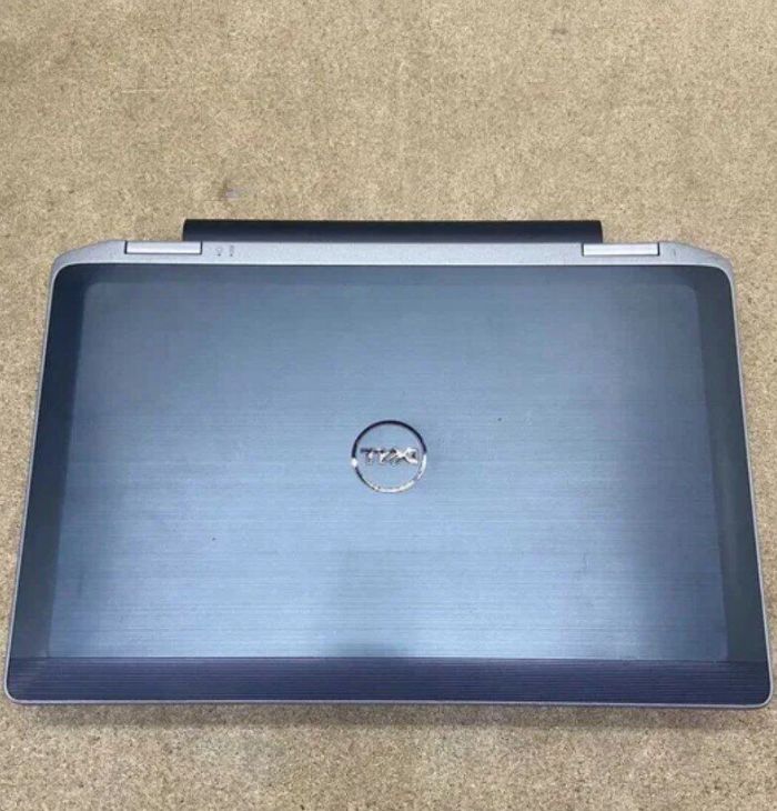 Ультрабук Б-клас Dell Latitude E6320 / 13.3" (1366x768) TN / Intel Core i5-2520M (2 (4) ядра по 2.5 - 3.2 GHz) / 8 GB DDR3 / 120 GB SSD / Intel HD Graphics 3000 / WebCam б/в - зображення 6