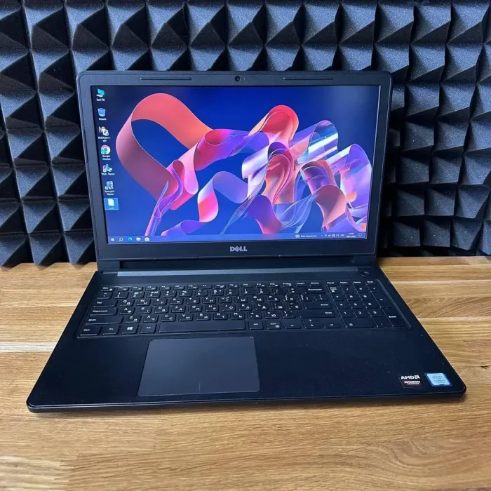 Ноутбук Б-клас Dell Vostro 15 5568 / 15.6" (1920x1080) TN / Intel Core i7-7500U (2 (4) ядра по 2.7 - 3.5 GHz) / 16 GB DDR4 / 256 GB SSD / AMD Radeon HD 8550M, 1 GB GDDR3, 64-bit / WebCam б/в - зображення 2