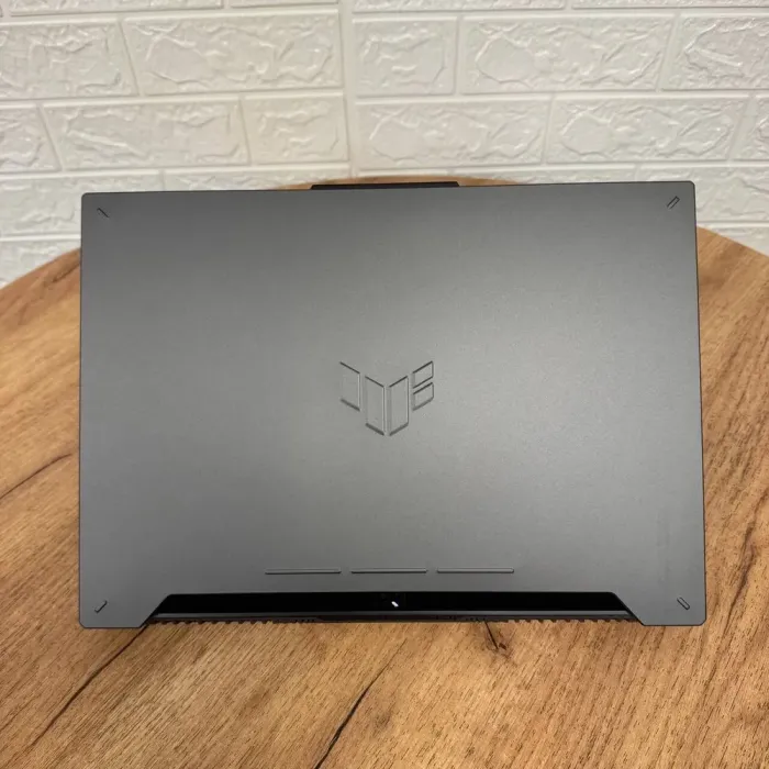 Ігровий ноутбук Asus TUF Gaming A15 FA507XV / 15.6" (1920x1080) IPS / AMD Ryzen 9 7940HS (8 (16) ядер по 4.0 - 5.2 GHz) / 16 GB DDR5 / 1000 GB SSD / nVidia GeForce RTX 4060, 8 GB GDDR6, 128-bit / WebCam б/в - зображення 3