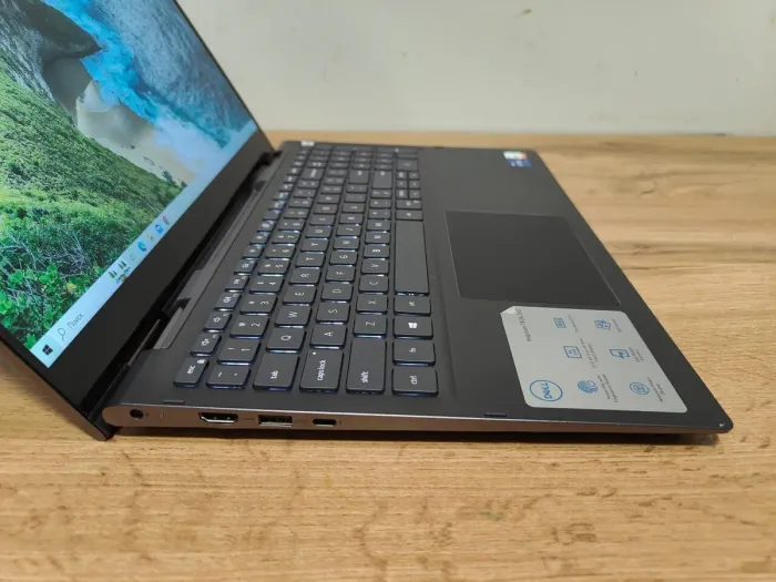 Ультрабук-трансформер Б-клас Dell Inspiron 7506 / 15.6" (3840x2160) IPS / Intel Core i7-1165G7 (4 (8) ядра по 2.8 - 4.7 GHz) / 16 GB DDR4 / 1000 GB SSD / Intel Iris Xe Graphics / WebCam / Windows 10 Home б/в - зображення 4