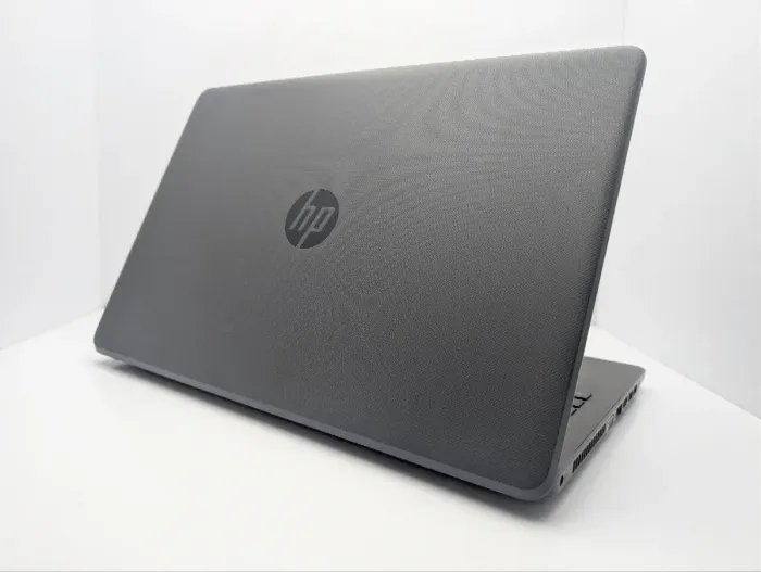 Ноутбук HP 250 G6 / 15.6" (1366x768) TN / Intel Celeron N3060 (2 ядра по 1.6 - 2.48 GHz) / 8 GB DDR3 / 240 GB SSD / Intel Graphics / WebCam б/в - зображення 8