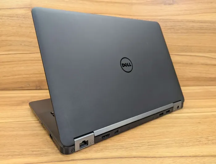 Нетбук Dell Latitude E7270 / 12.5" (1920x1080) IPS / Intel Core i5-6300U (2 (4) ядра по 2.4 - 3.0 GHz) / 8 GB DDR4 / 256 GB SSD / Intel HD Graphics 520 / HDMI / WebCam / Windows 10 б/в - зображення 6