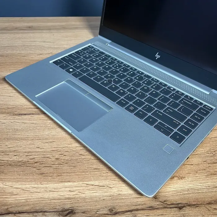 Ультрабук HP EliteBook 745 G6 / 14" (1920x1080) IPS Touch / AMD Ryzen 5 3500U (4 (8) ядра по 2.1 - 3.7 GHz) / 8 GB DDR4 / 256 GB SSD M.2 / AMD Radeon Vega 8 Graphics / WebCam б/в - зображення 7