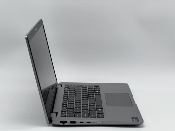 Ультрабук Dell Precision 3490 / 14" (1920x1080) IPS / Intel Core Ultra 7 165H (16 (22) ядер по 3.8 - 5.0 GHz) / 16 GB DDR5 / 480 GB SSD / Intel Arc Graphics / WebCam б/в - изображение 3