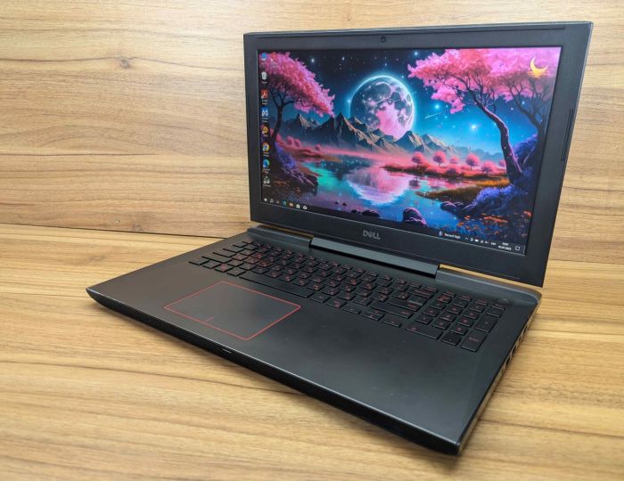 Ігровий ноутбук Dell Inspiron 15-7577 / 15.6" (1920x1080) IPS / Intel Core i7-7700HQ (4 (8) ядра по 2.8 - 3.8 GHz) / 32 GB DDR4 / 256 GB SSD + 1000 GB HDD / nVidia GeForce GTX 1060, 6 GB GDDR5, 192-bit / WebCam / Windows 10 б/в - зображення 5