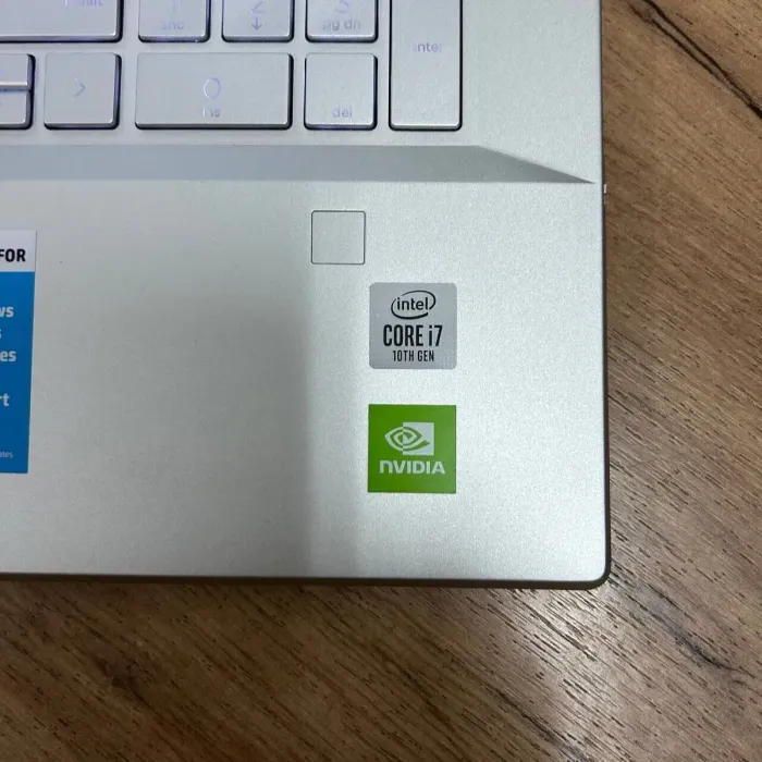 Ігровий ноутбук HP Envy 17m-ce1013dx / 17.3" (1920x1080) IPS Touch / Intel Core i7-10510U (4 (8) ядра по 1.8 - 4.9 GHz) / 16 GB DDR4 / 256 GB SSD NVMe / nVidia GeForce MX250, 2 GB GDDR5, 64-bit / WebCam б/в - зображення 8