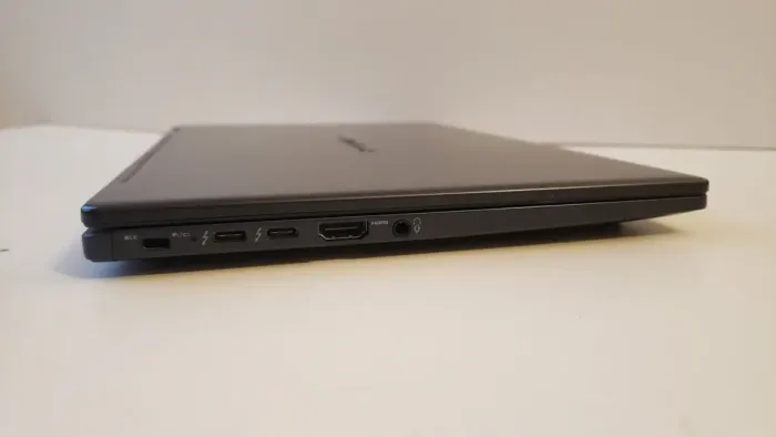 Ноутбук-трансформер Toshiba Dynabook Portege X30W-J / 13.3" (1920x1080) IPS Touch / Intel Core i5-1145G7 (4 (8) ядра по 4.4 GHz) / 16 GB DDR4 / 512 GB SSD M.2 / Intel Iris Xe Graphics / WebCam б/в - зображення 4