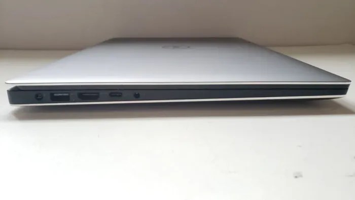 Мобільна робоча станція Б-клас Dell Precision 5540 / 15.6" (3840x2160) IPS Touch / Intel Core i7-9850H (6 (12) ядер по 2.6 - 4.6 GHz) / 32 GB DDR4 / 1000 GB SSD / nVidia Quadro T1000, 4 GB GDDR5, 128-bit / WebCam / Win 10 Pro б/в - зображення 5