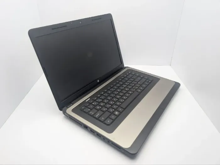 Ноутбук HP 635 / 15.6" (1366x768) TN / AMD E-450 (2 ядра по 1.65 GHz) / 6 GB DDR3 / 320 GB HDD / AMD Radeon HD 6320 Graphics / WebCam б/в - зображення 5