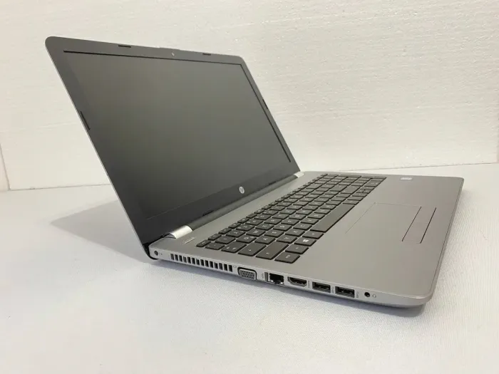 Ноутбук HP 250 G6 / 15.6" (1920x1080) TN / Intel Core i3-6006U (2 (4) ядра по 2.0 GHz) / 8 GB DDR4 / 240 GB SSD / Intel HD Graphics 520 / WebCam / DVD-ROM б/в - зображення 5