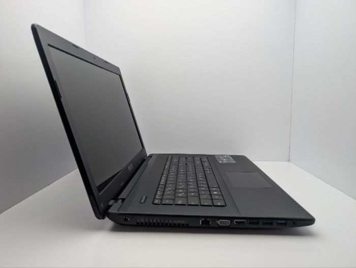 Ноутбук Asus F75A / 17.3'' (1600x900) TN / Intel Pentium B980 (2 ядра по 2.4 GHz) / 8 GB DDR3 / 500 GB HDD / Intel Graphics / WebCam / DVD-ROM б/в - зображення 4
